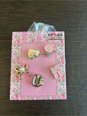 Love Shack Fancy x Jibbitz Charms Set for Kids - Pink Floral Gold Accent